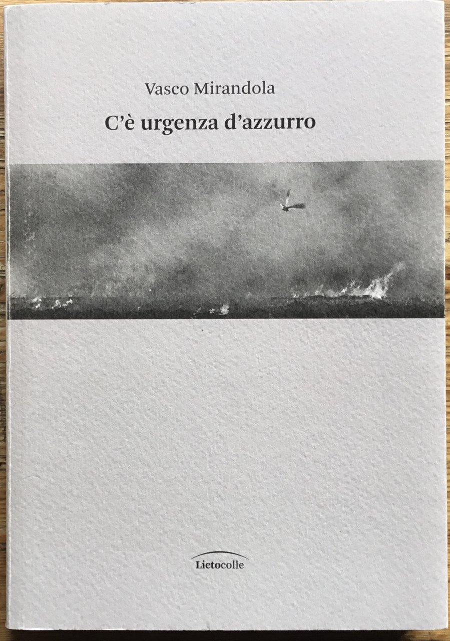 C’è urgenza d’azzurro | Immagine principale