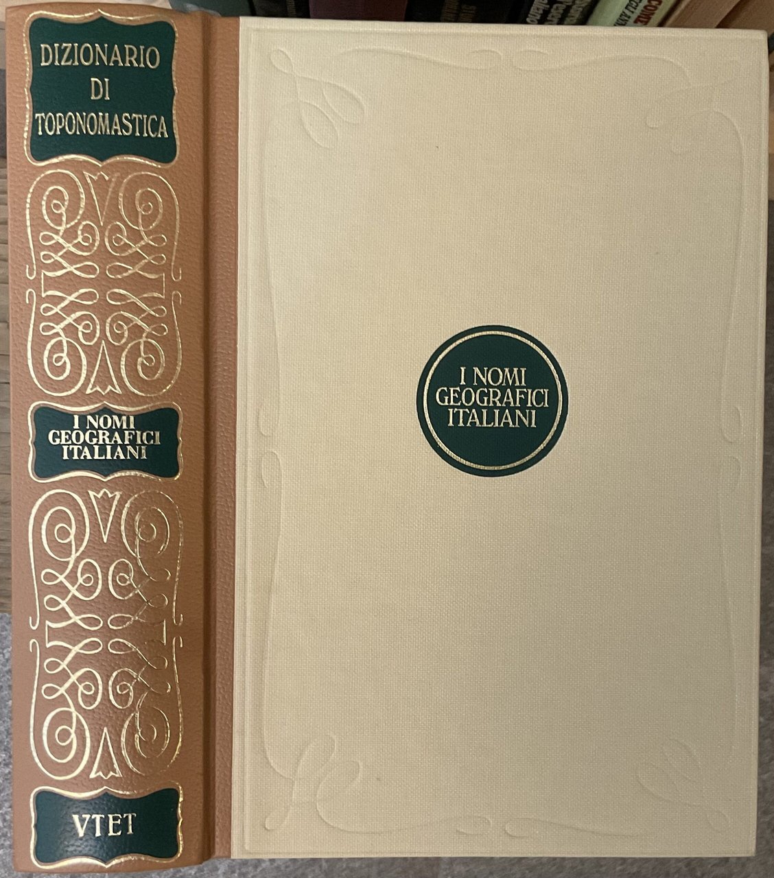 Dizionario di Toponomastica. Storia e significato dei nomi geografici italiani