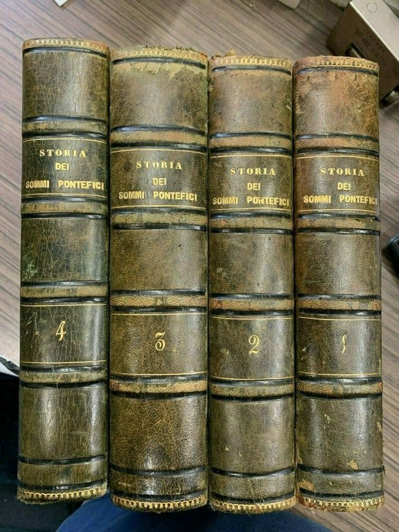 Storia dei sommi pontefici romani