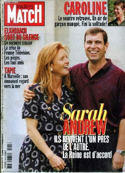 PARIS MATCH N° 2494 - Sa paupière bat : un …