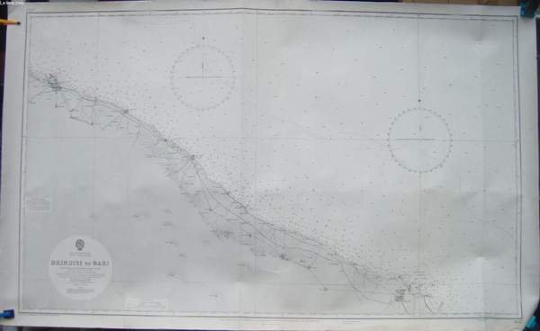 1 CARTE MARITIME EN NOIR ET BLANC - MEDITERRANEAN SEA - ITALY - EAST COAST BRINDISI TO BARI FROM ITALIA GOVERNMENT CHARTS TO 1962 - CARTE N°1632