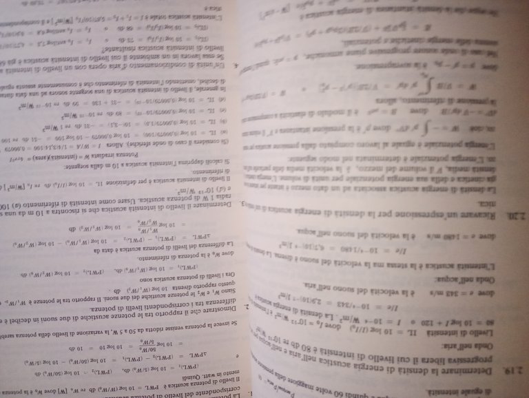 ACUSTICA. 245 problemi risolti
