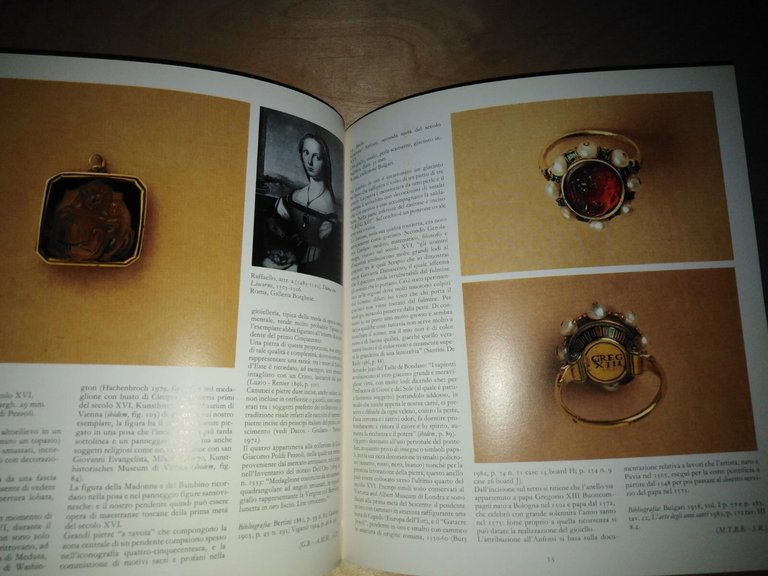 GIOIELLI. moda magia sentimento - catalogo mostra Poldi Pezzoli 1986 | Immagine Gallery 3