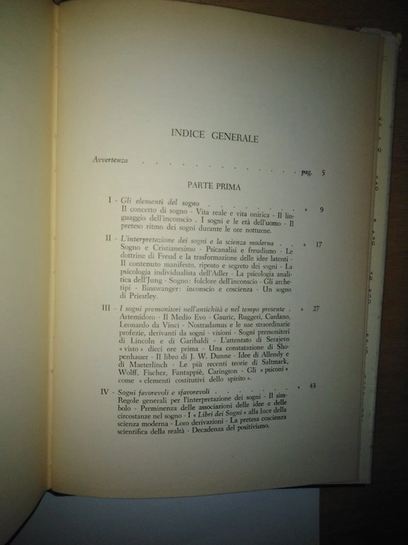I sogni. scienza miti chimere (mille simboli interpretati)