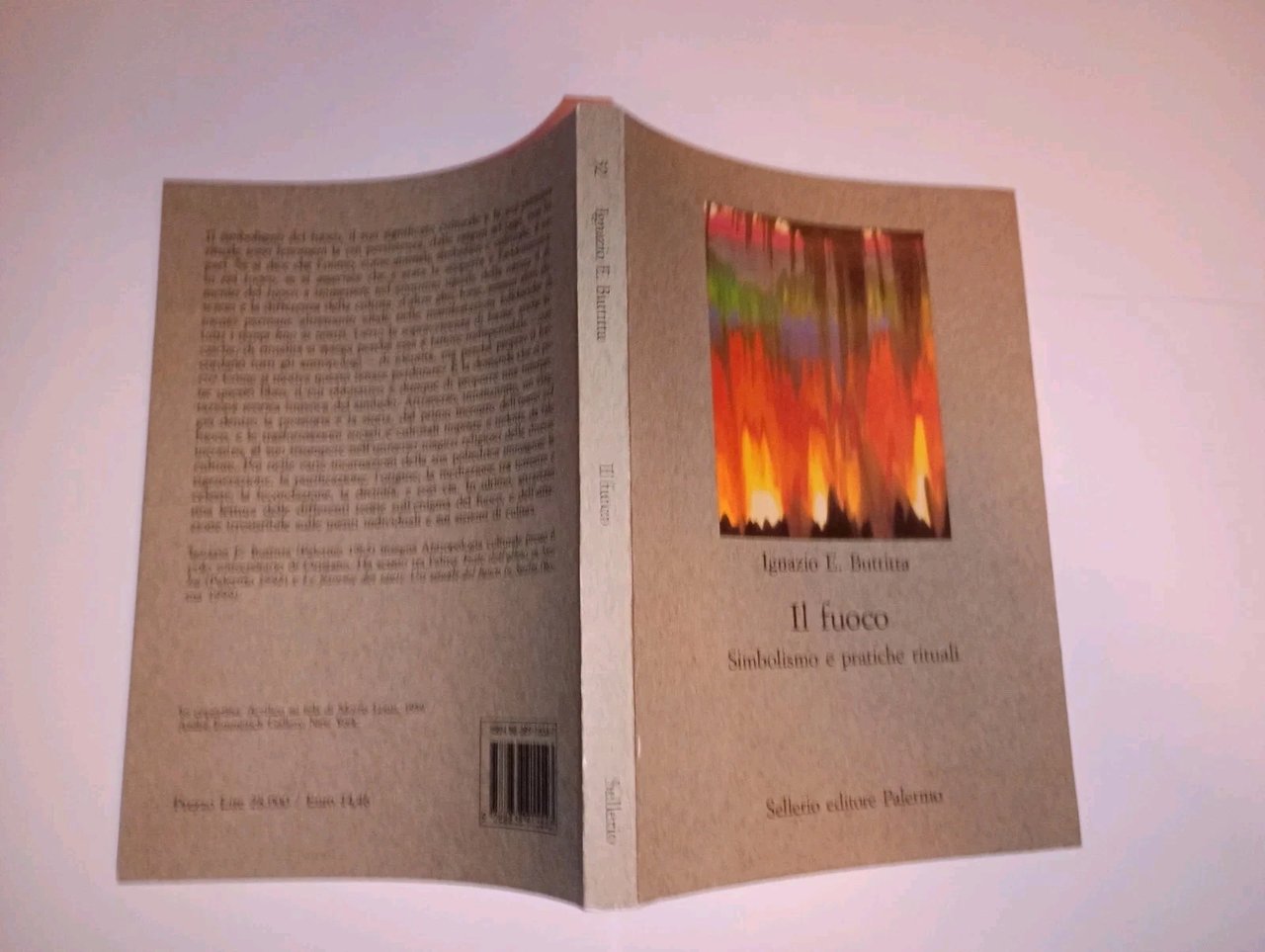 il fuoco. Simbolismo e pratiche rituali