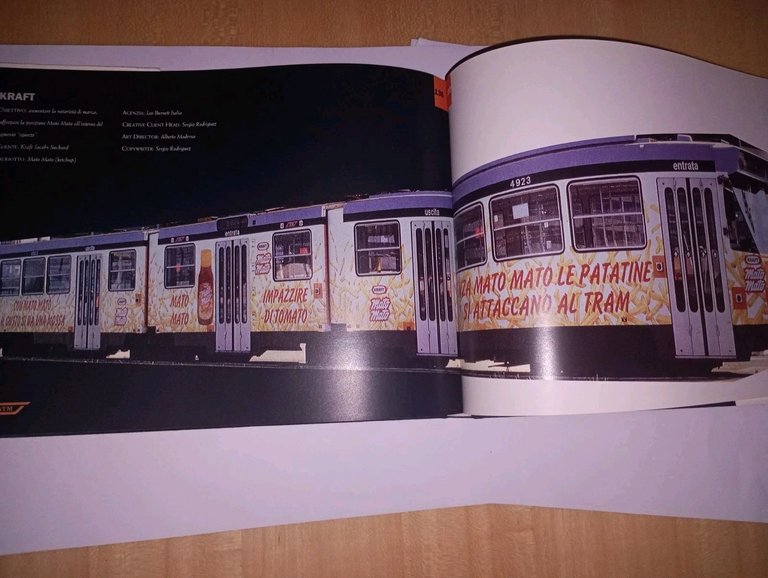 il messaggio che cammina. pubblicità dinamica