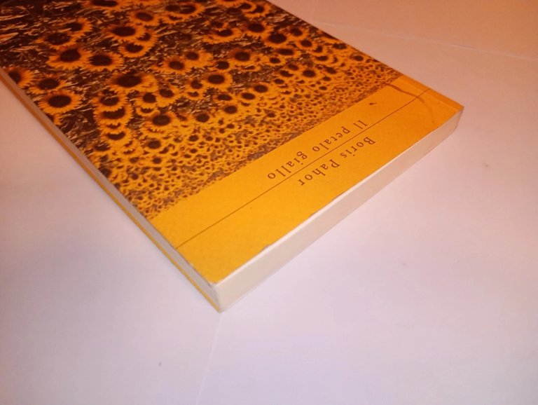 Il petalo giallo | Immagine Gallery 3