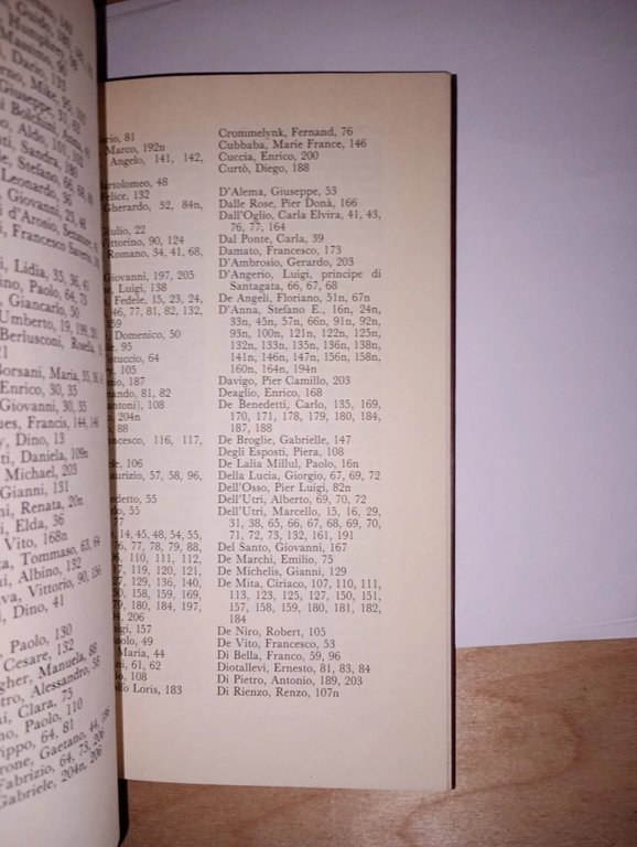 Il venditore. Storia di Silvio Berlusconi e della Fininvest | Immagine Gallery 5