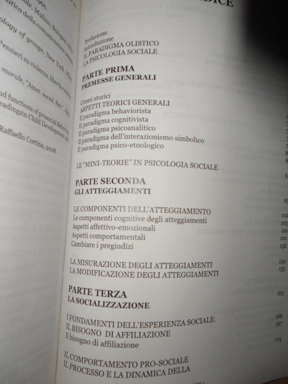 Manuale di psicologia sociale olistica