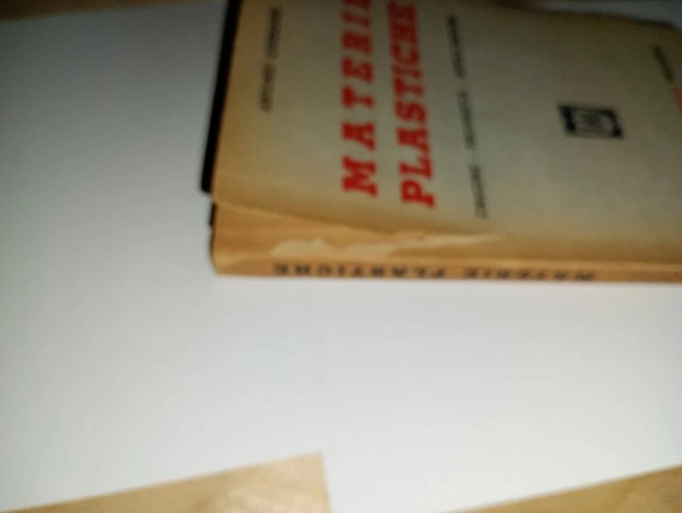 Materie plastiche. origine proprietà applicazioni