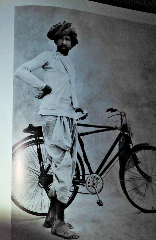 NOCONFINES. Una mostra viaggiante e un’ asta benefica, fotografi di …