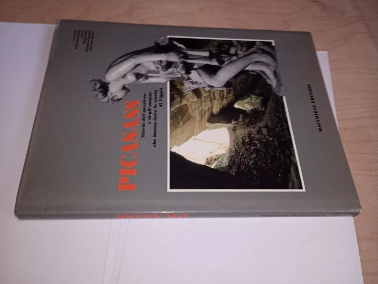 PICASASS, storia del mestiere e degli uomini di Viggiù