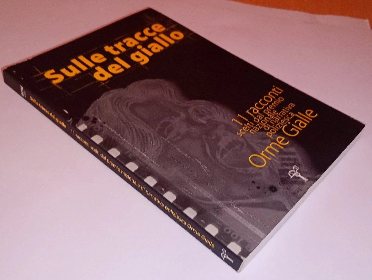 SULLE TRACCE DEL GIALLO - 11 racconti scelti dal premio … | Immagine principale