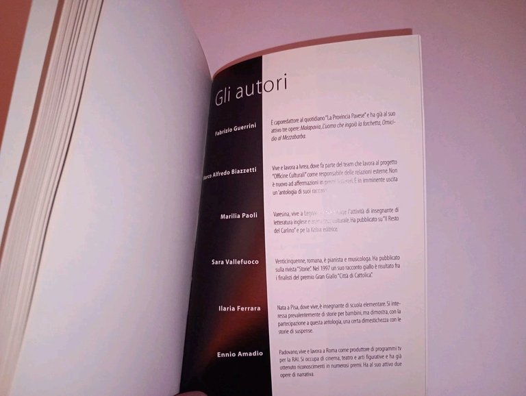 SULLE TRACCE DEL GIALLO - 11 racconti scelti dal premio … | Immagine Gallery 4