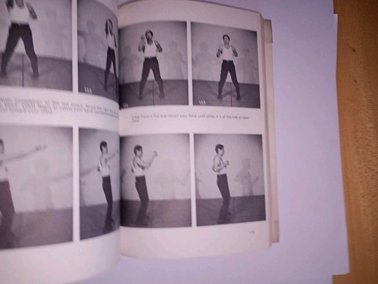 Wing chun kung-fu. chinese art of self-defense