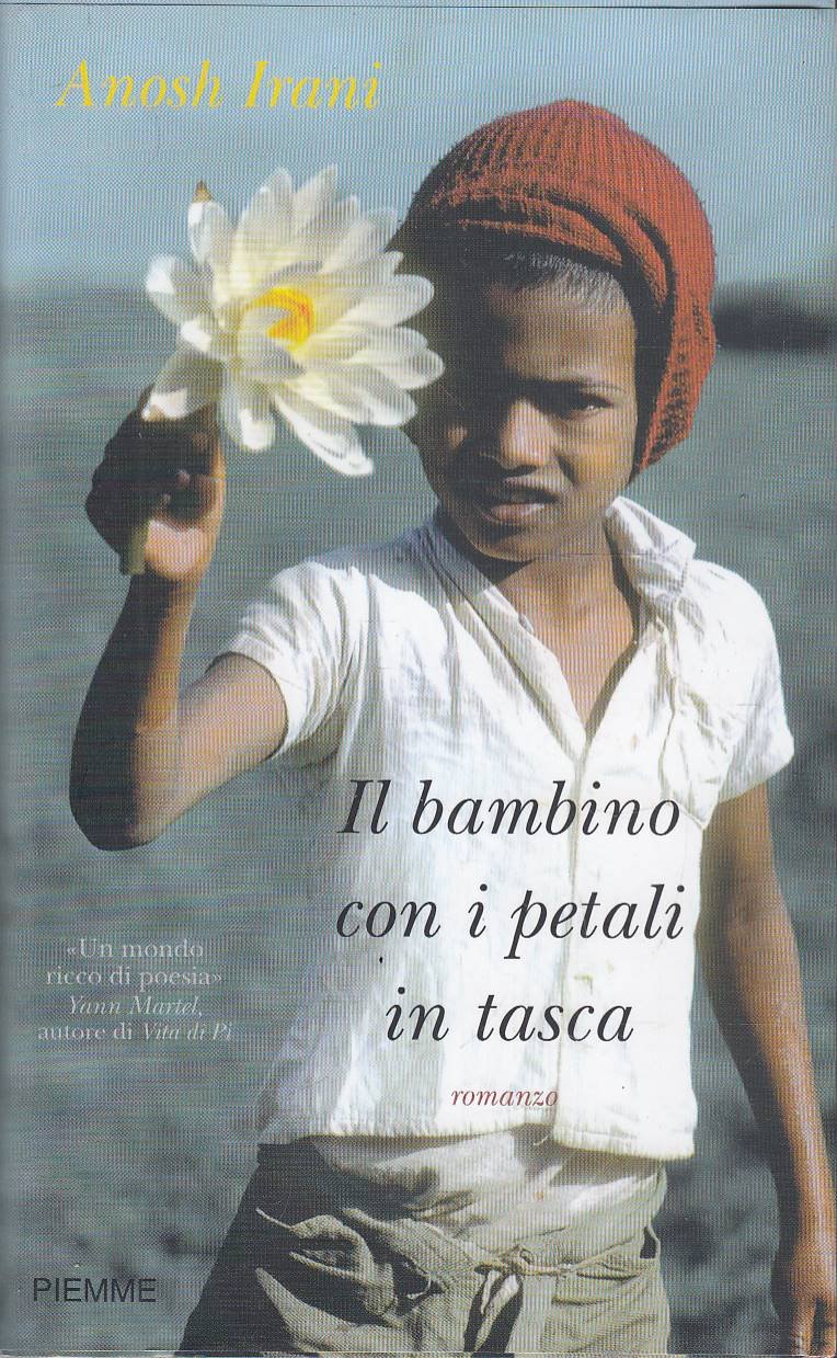 IL BAMBINO CON I PETALI IN TASCA