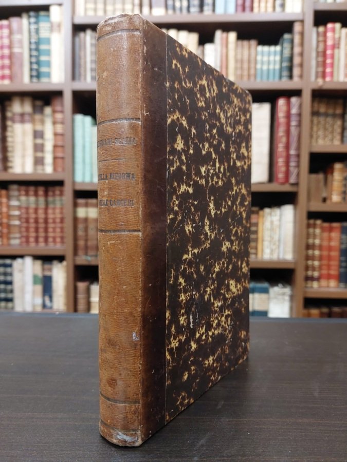 Sul governo e sulla riforma delle carceri in Italia.