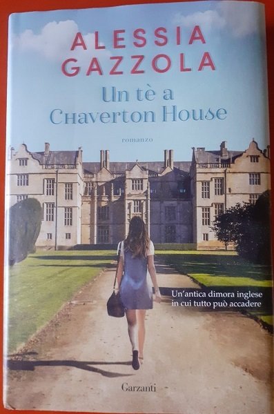 UN TE A CHAVERTON HOUSE