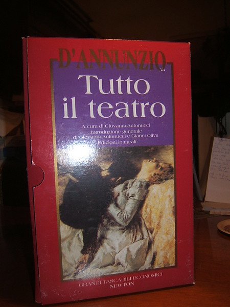 TUTTO IL TEATRO.