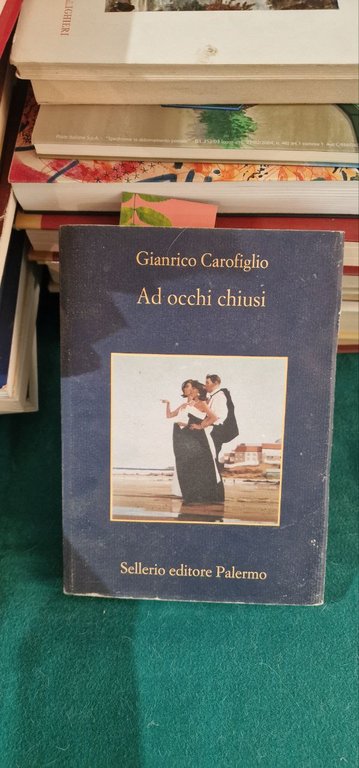 AD OCCHI CHIUSI