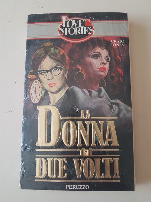 LA DONNA DAI DUE VOLTI