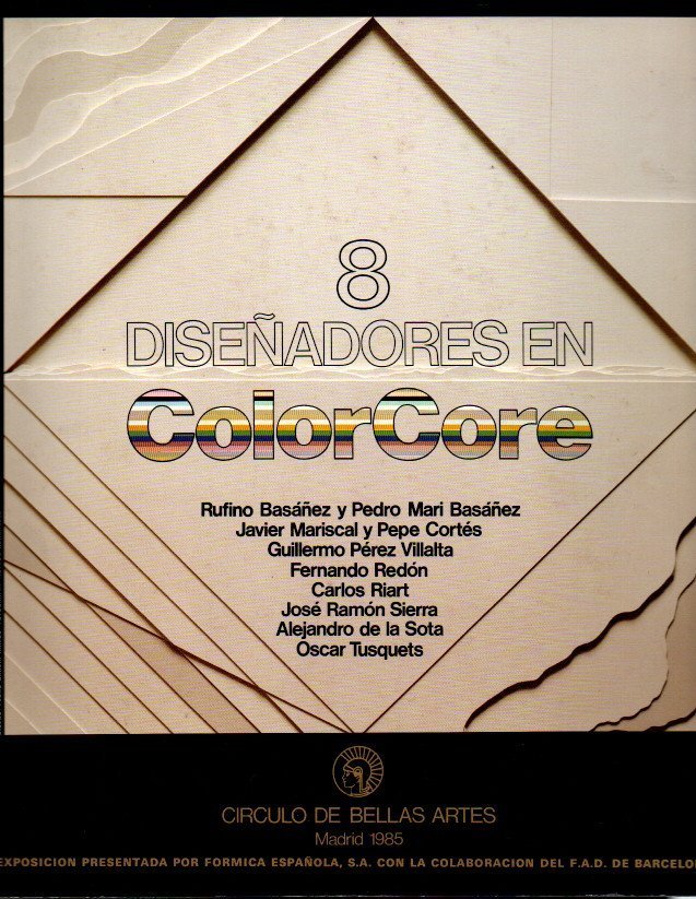 8 DISEÑADORES EN COLORCORE.
