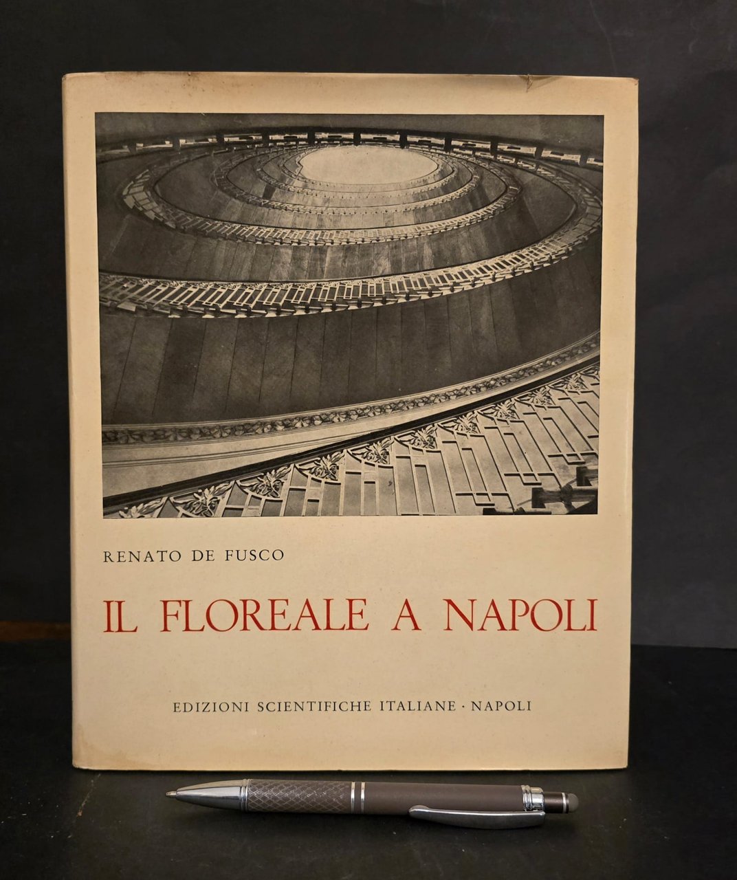 Il Floreale a Napoli. | Immagine principale