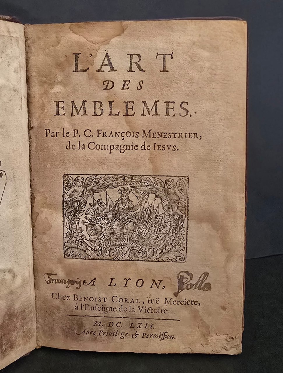 L' art des emblemes. | Immagine principale