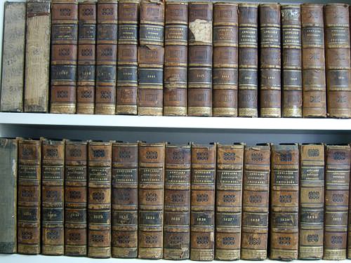 Annuaire historique universel. 1818-1852 (34 Tomes - manque l'année 1830)