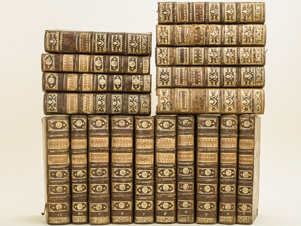 Conférences Ecclésiastiques du Diocèse d'Angers (25 Tomes en 19 Volumes) …
