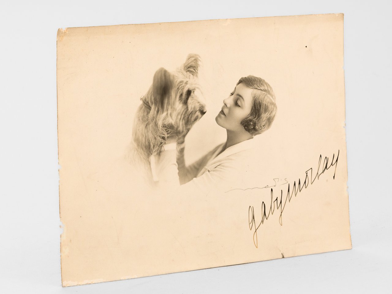 Photographie dédicacée par l'actrice Gaby Morlay [ avec explications par … | Immagine principale