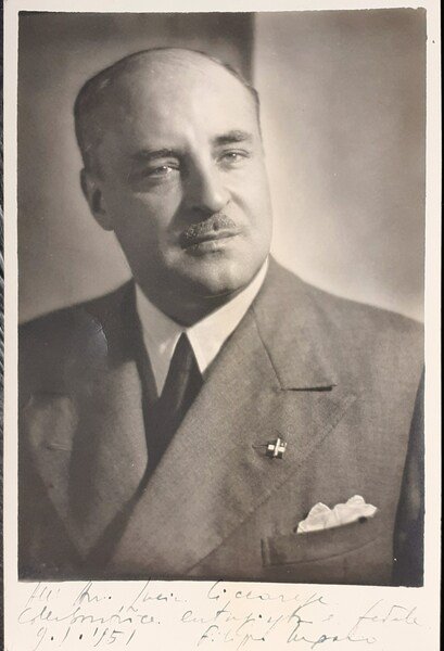 Fotografia autografa dell' Avvocato. Filippo Ungaro 1951