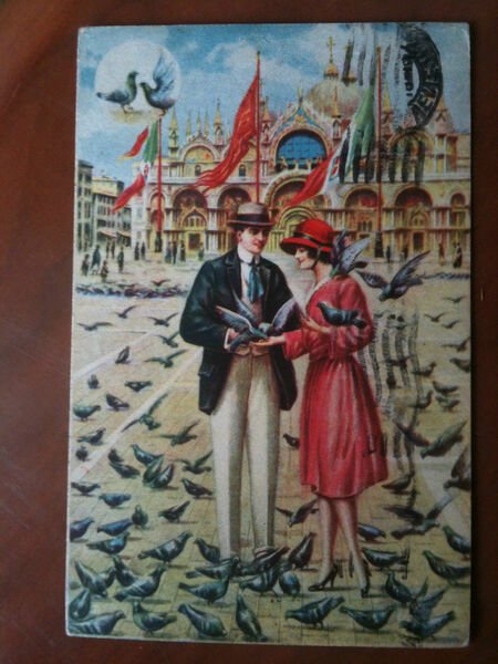 Cartolina primi '900 Venezia - Fidanzati con piccioni - viaggiata