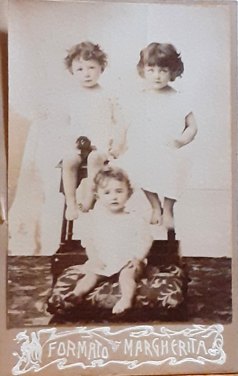 Albumina formato Margherita fotografi Cattadori e Folchini 1890 circa | Immagine principale