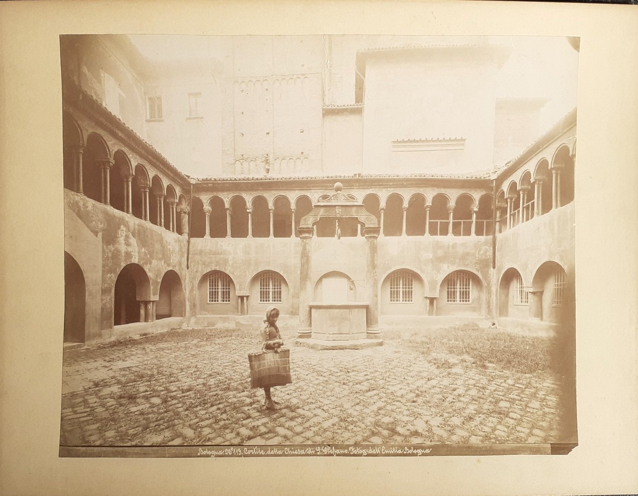 Albumina originale Bologna Cortile della Chiesa di S. Stefano- Fotog. …