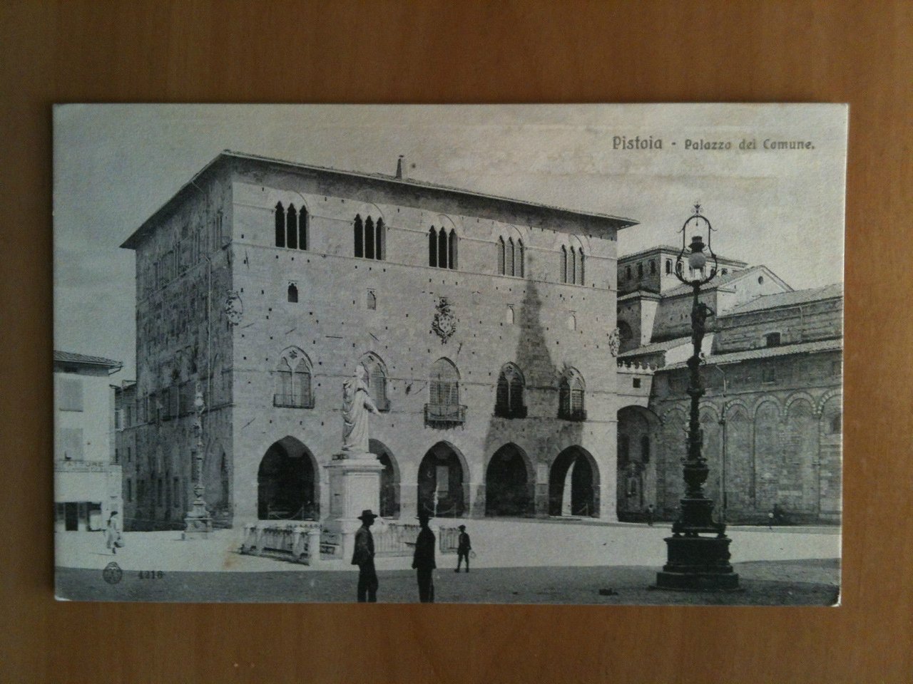 Cartolina inizi '900 Pistoia Palazzo del Comune - non viaggiata