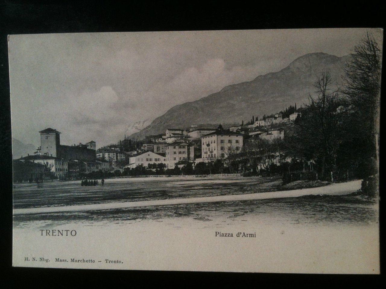 Cartolina inizi '900 Trento Piazza d'Armi - non viaggiata