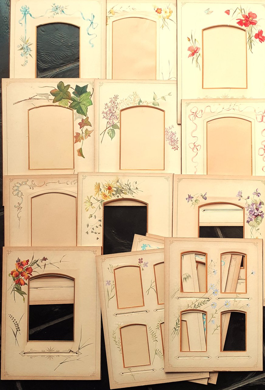 Contenitori acquerellati albumine Cabinet e CDV fine '800