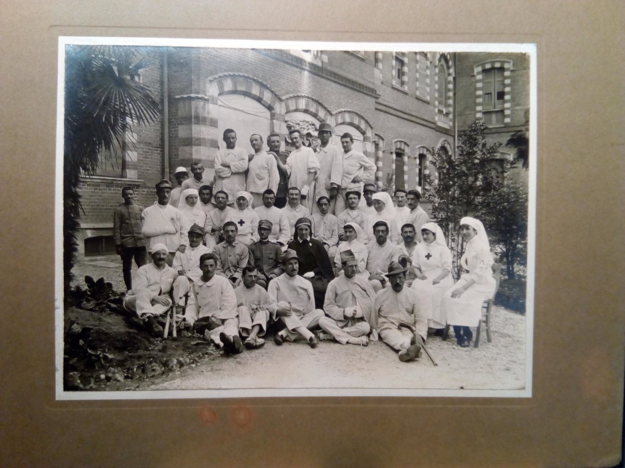 Croce Rossa fotografia di gruppo Grande Guerra