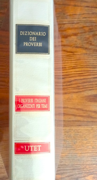 Dizionario dei proverbi. I proverbi italiani organizzati per temi. 30.000 …