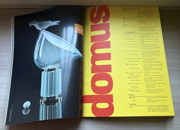 domus 844 Gennaio/ January 2002 Architettura/Design/Arte/Comunicazione Architecture/Design/Art/Communication