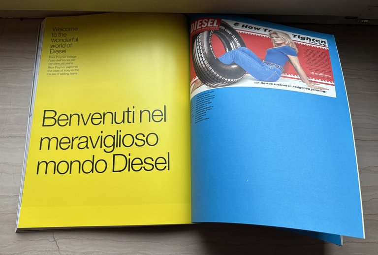 domus. Architettura/Design/Arte/Comunicazione / Architecture/Design/Art/Communication Dicembre / December 2000 N. 832 | Immagine Gallery 4