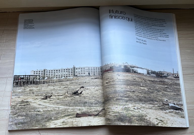 domus. Architettura/Design/Arte/Comunicazione / Architecture/Design/Art/Communication Giugno/June 2002 N. 849