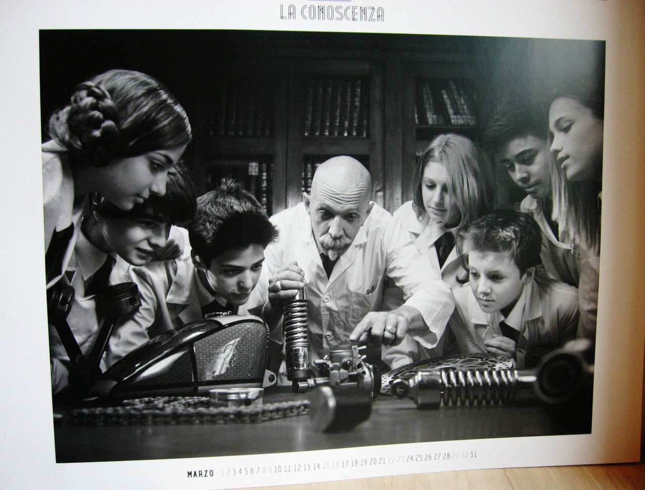 EICMA calendario 2014 Esp. Intern. del Motociclo