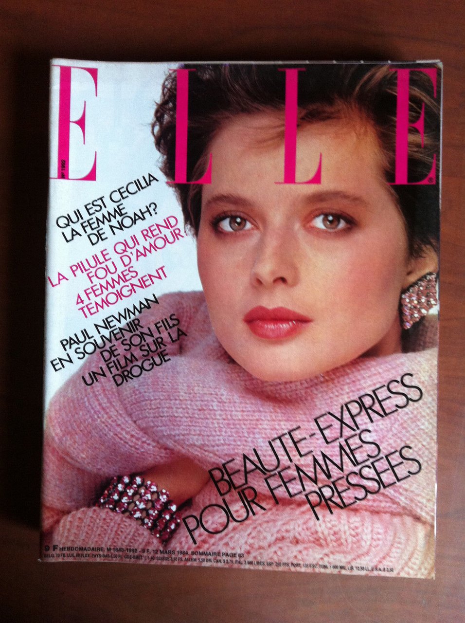 ELLE n^ 1992 Mars 1984 Couverture: Isabella Rossellini - E12089