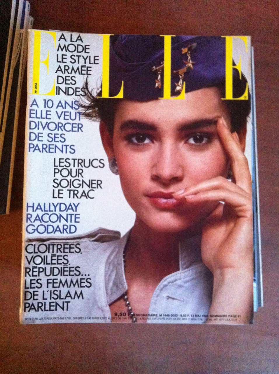 ELLE n^ 2053 Mai 1985 Couverture: Daniela Jhone - E7965