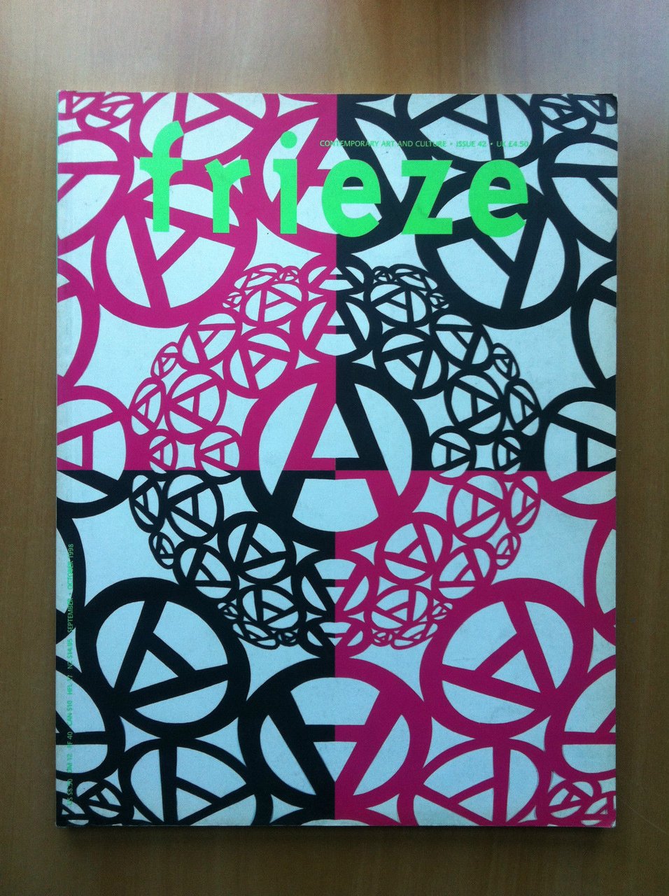 Frieze n^ 42 Septemeber / October 1998 Cover: Simon Periton …