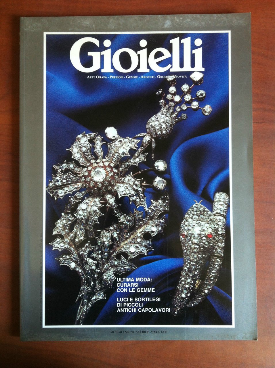 Gioielli Arte orafa preziosi gemme argenti orologi Aprile 1989 - …