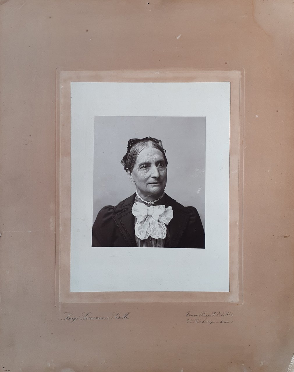 Grande ritratto in platinotipia-fotografi Luigi Lovazzano e sorella Torino