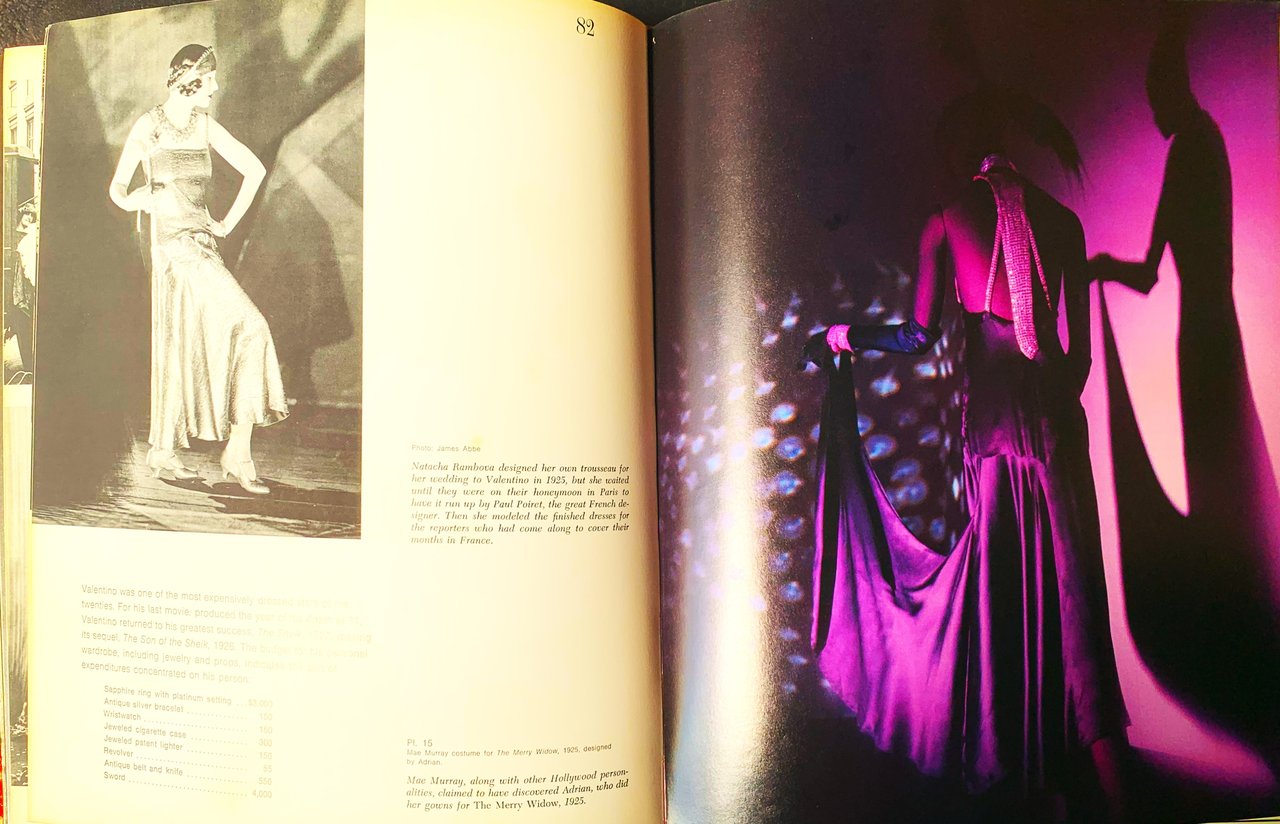 Hollywood Costume. Glamour! Glitter! Roomance!